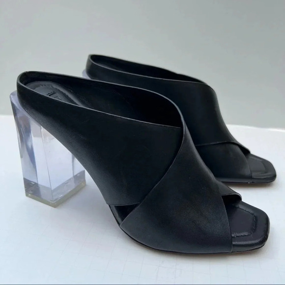 COPY - BCBGMaxazria Ilia Clear Block Heel Crisscross Leather Mule Sandal Size 9 - Picture 1 of 13